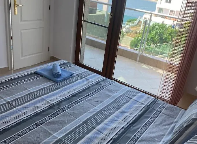 Apartament 2 Bed Suite, Exclusive Sea Views *