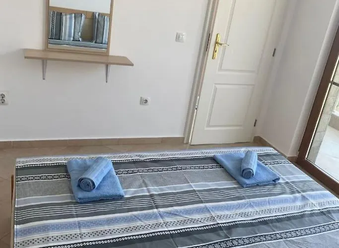 2 Bed Suite, Exclusive Sea Views *